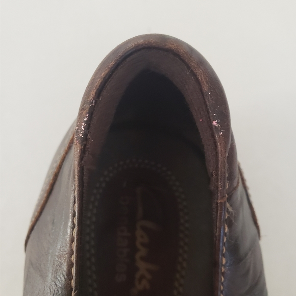 Clarks Bendable Brown Womens slip ons 8.5 - Picture 6 of 10